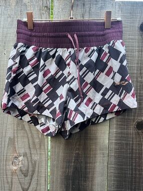 Saucony Running Shorts Go Girl Women's Size Med 3 In Lined Pockets Multicolored